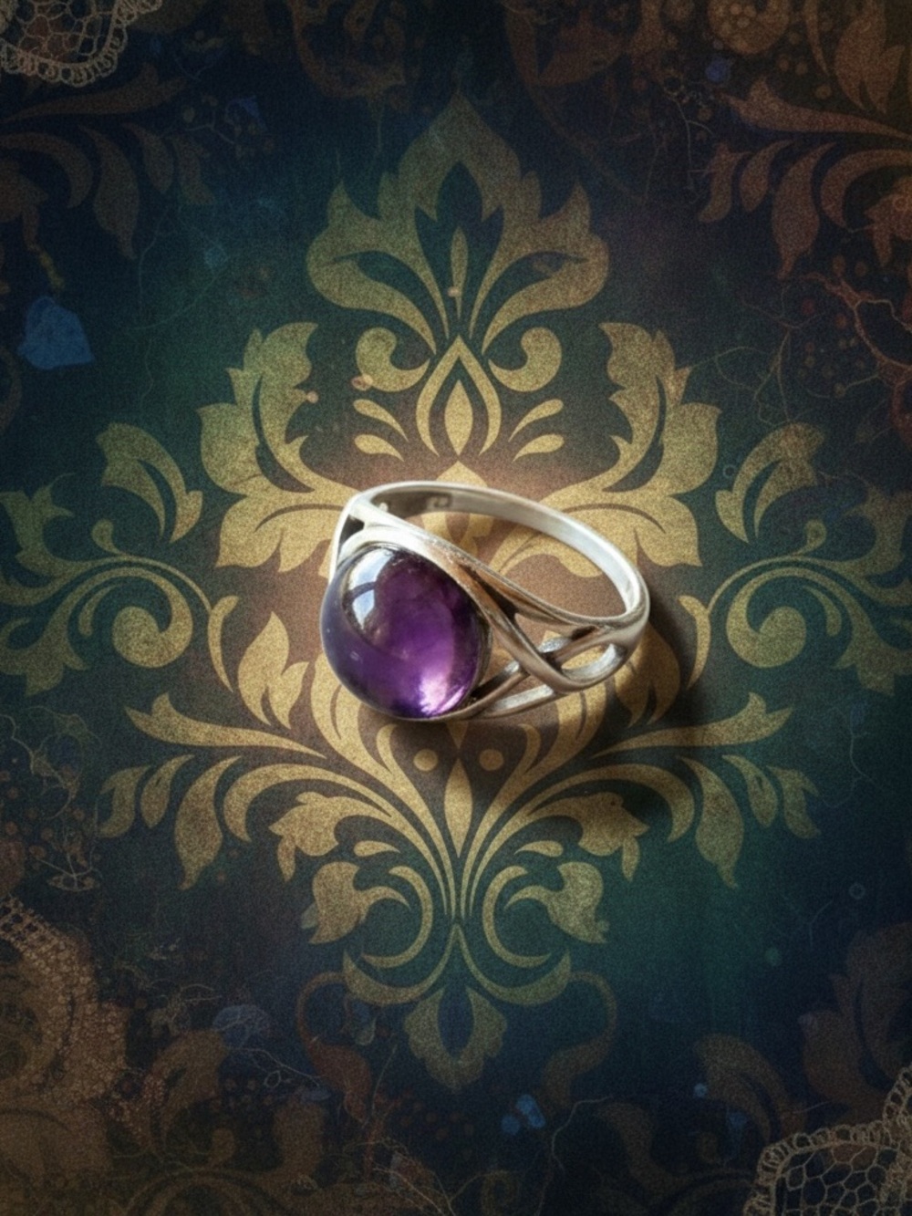 Sterling Silver Amethyst Cabochon Ring - Purple stamped
